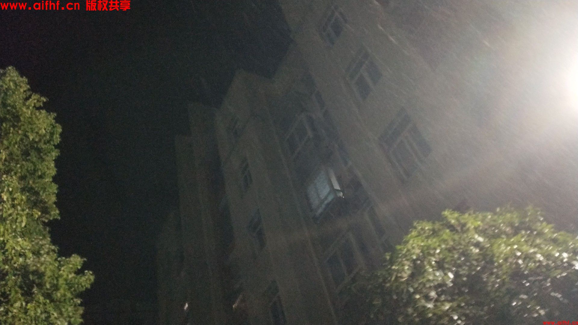 楚西州:向上的天空